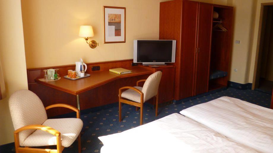 Hotel Luga Nuremberg Екстер'єр фото