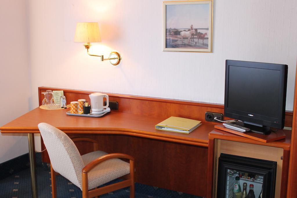 Hotel Luga Nuremberg Екстер'єр фото