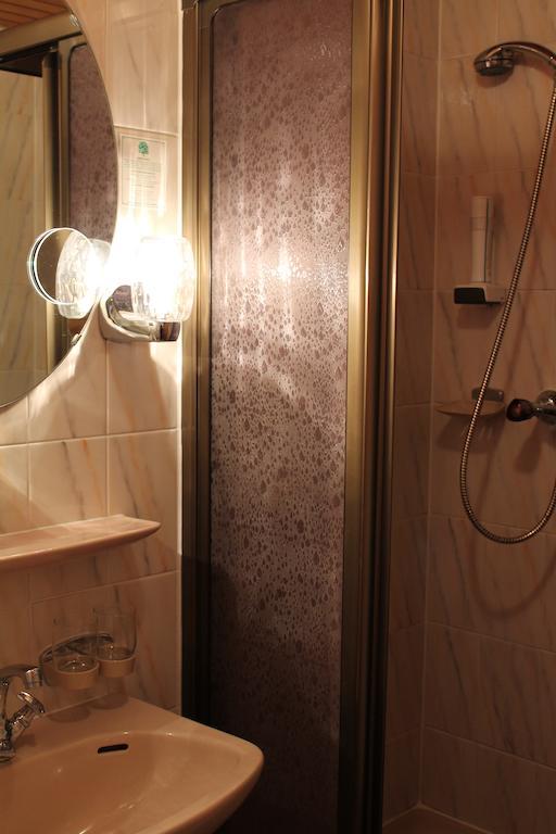 Hotel Luga Nuremberg Екстер'єр фото