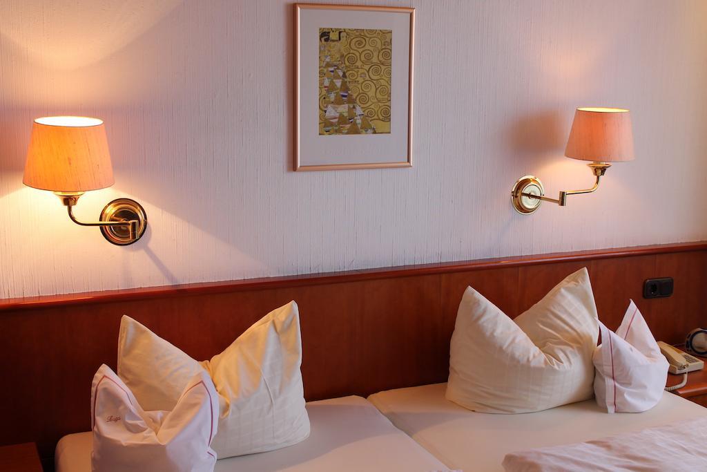 Hotel Luga Nuremberg Екстер'єр фото