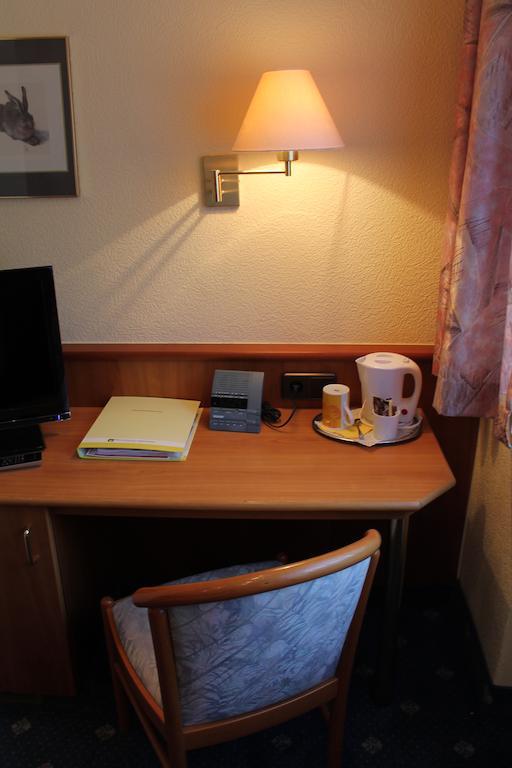 Hotel Luga Nuremberg Екстер'єр фото